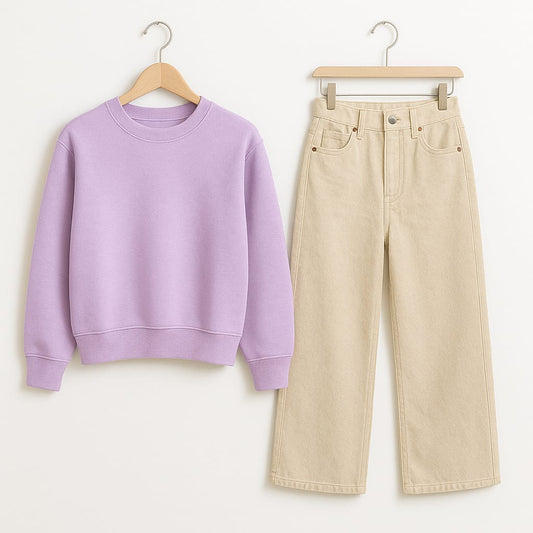 Sweatshirt With Beige Wide Leg Jeans