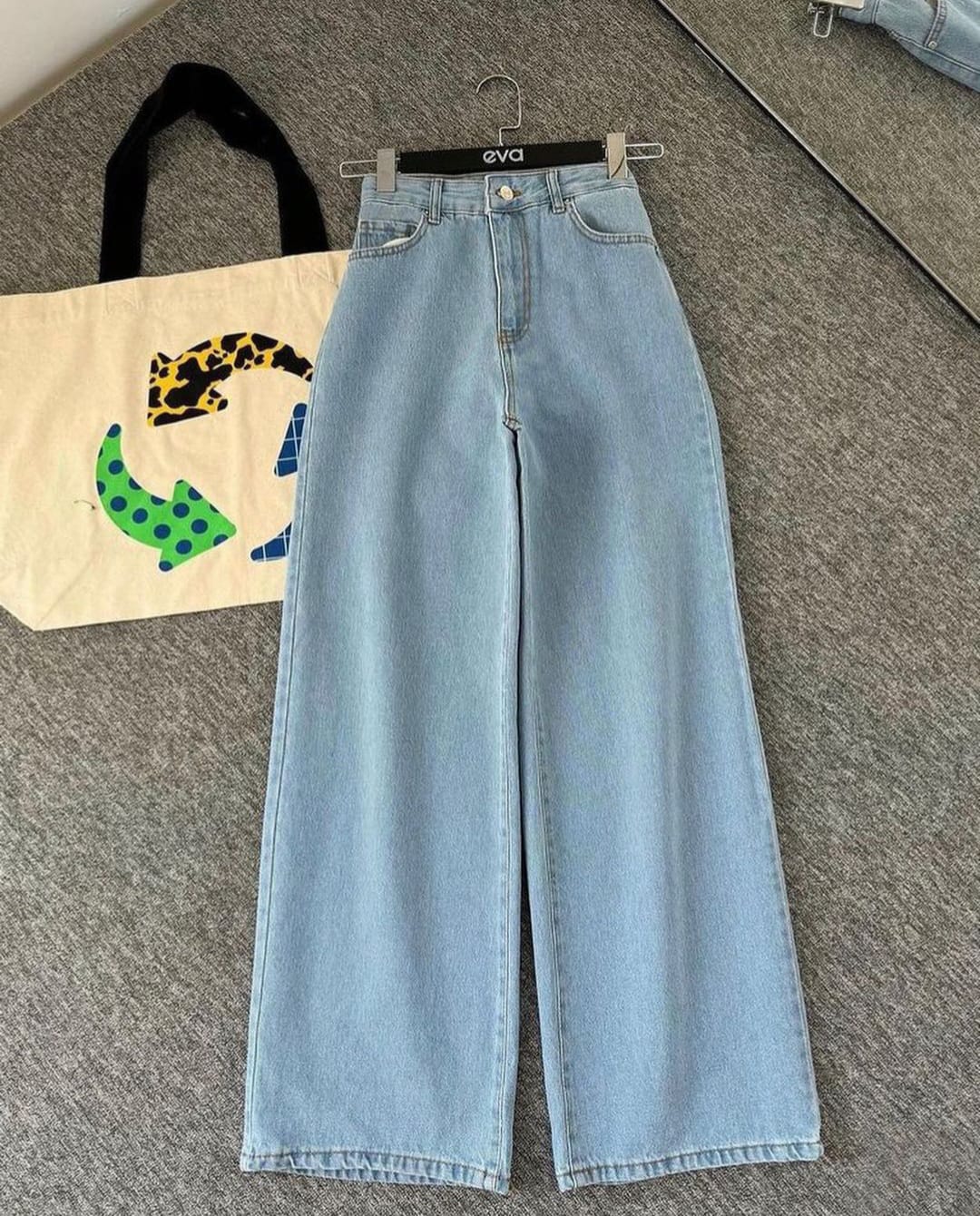 Wide Leg Jeans