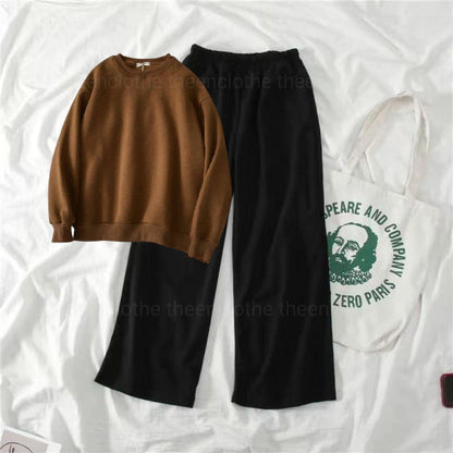 Brown sweatshirt with Black flapper trouser